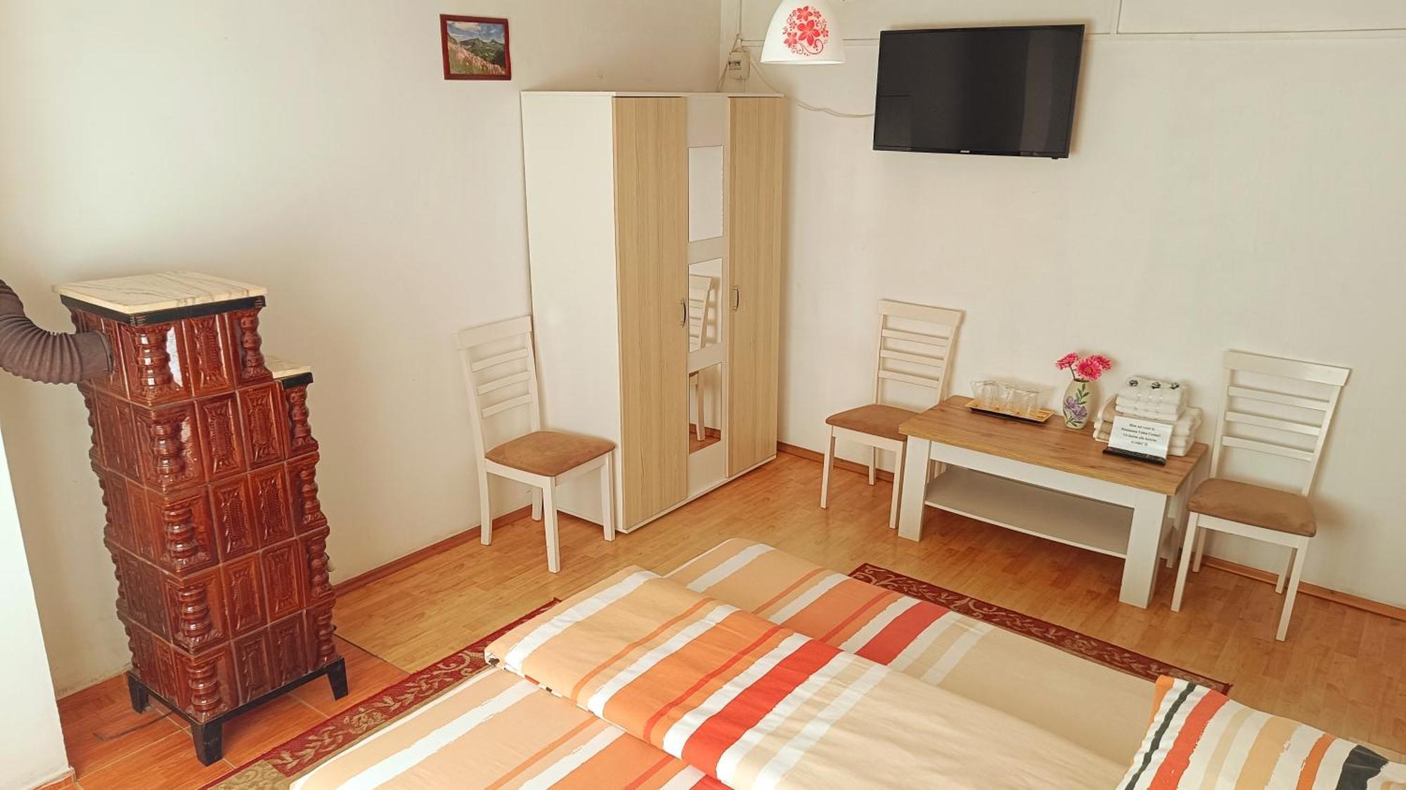 Pensiunea Valea Cernei Teliucu Inferior エクステリア 写真